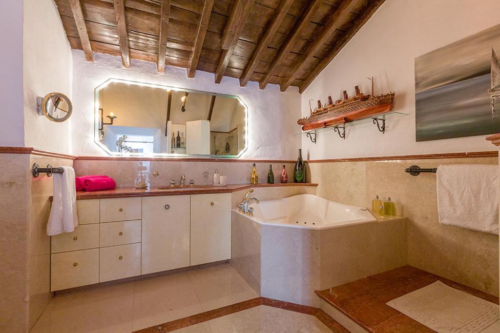 Cortijo Boutique Hotel 3*